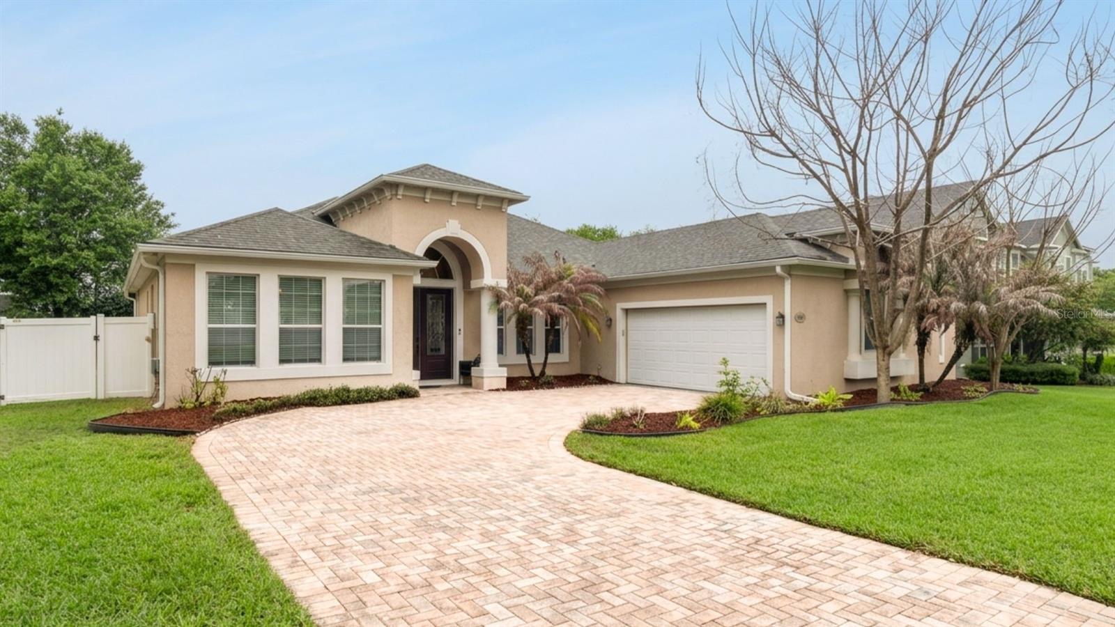 Foto de propiedad en 2028 MISTY GLEN DR APOPKA con MLS# O6397406