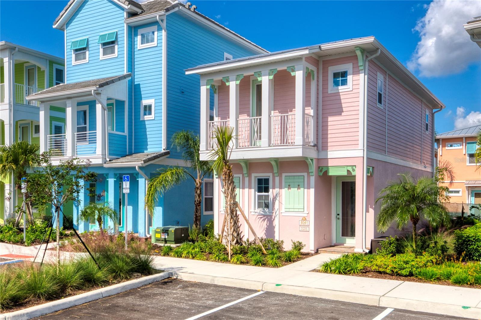 Foto de propiedad en 8041 LOST SHAKER LN KISSIMMEE con MLS# O6398528