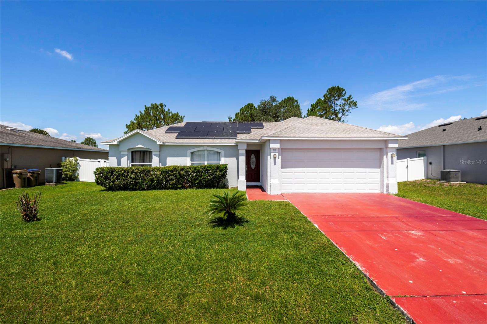 En Venta 718 TOULON DR, KISSIMMEE, FL 34759