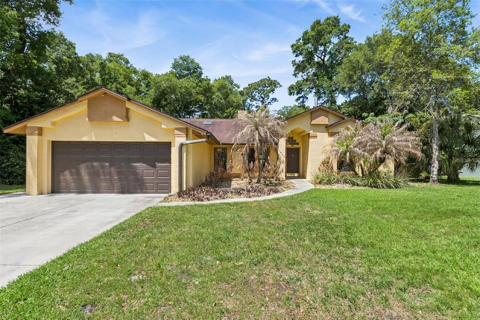 Foto de propiedad en 1462 DEER LAKE CIR APOPKA con MLS# O6399433