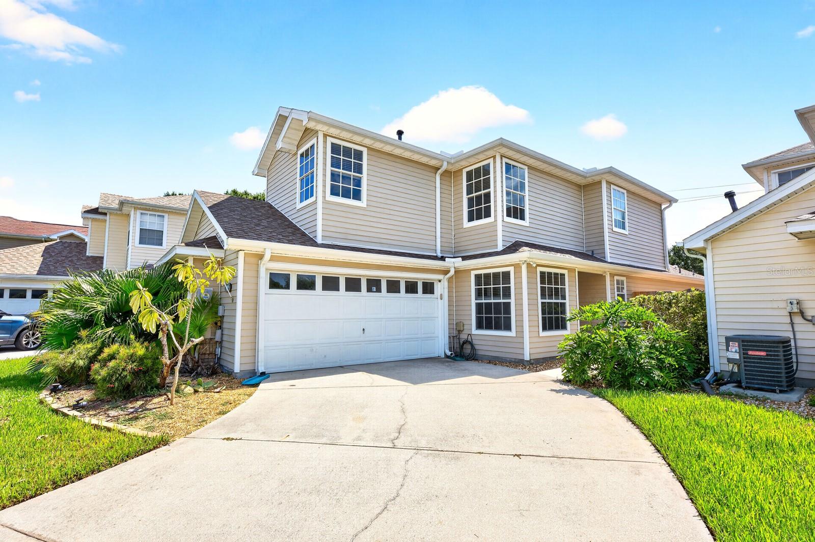 Foto de propiedad en 1599 PGA BLVD MELBOURNE con MLS# O6399454