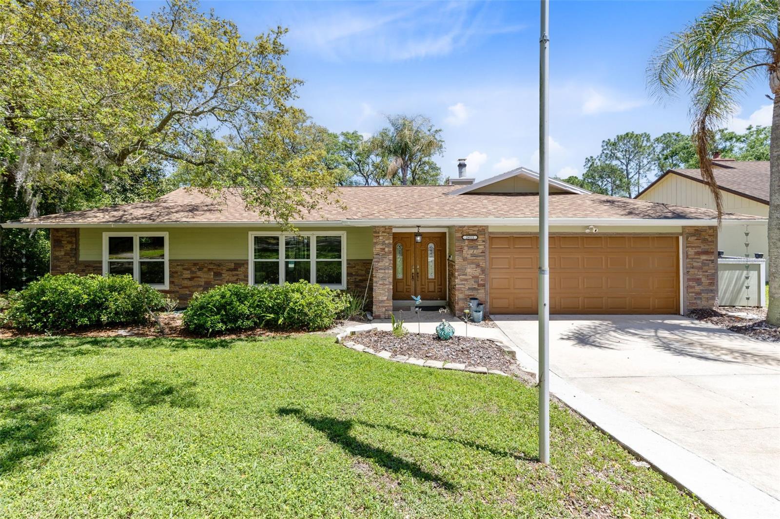 Foto de propiedad en 2611 TAMERA CT APOPKA con MLS# O6399768