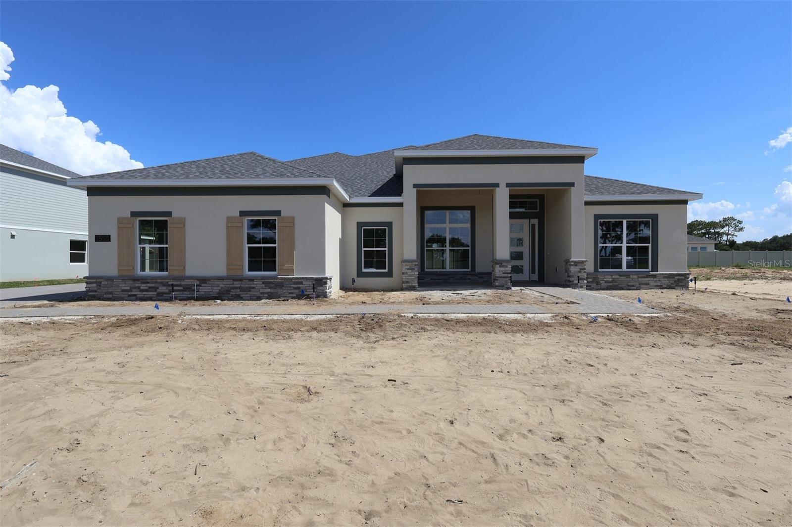 Foto de propiedad en 3555 WOLVES CREEK PL APOPKA con MLS# O6399951