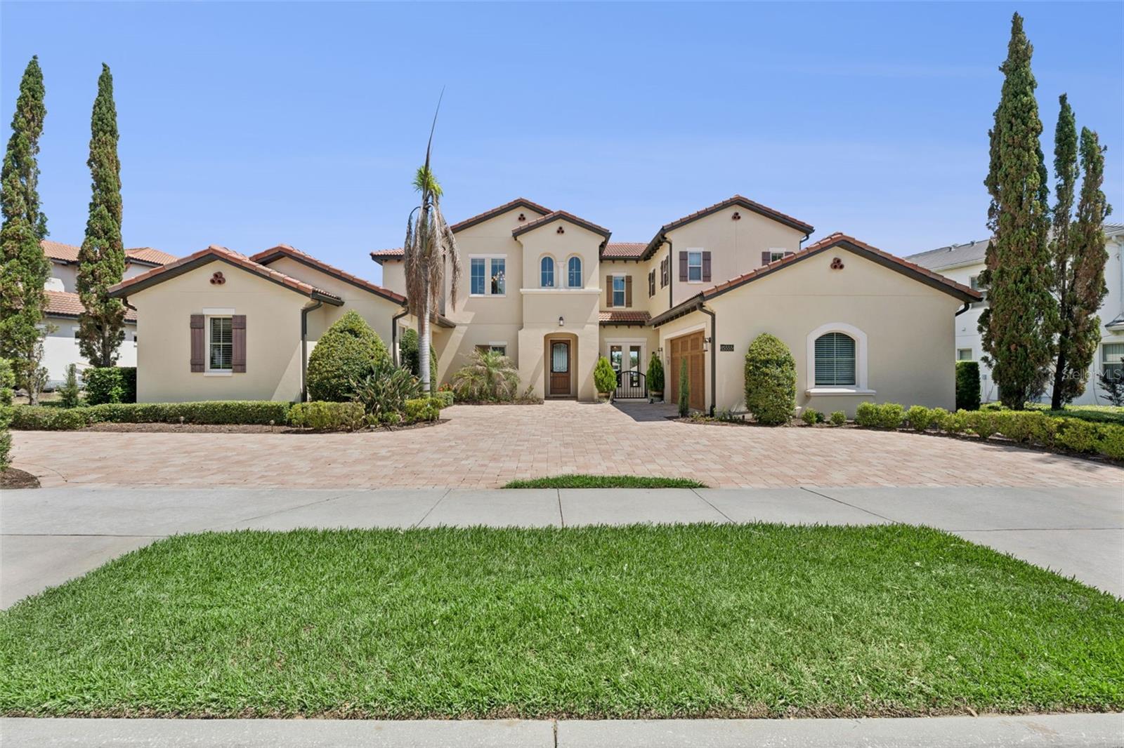 Foto de propiedad en 15555 PANTHER LAKE DR WINTER GARDEN con MLS# O6400010