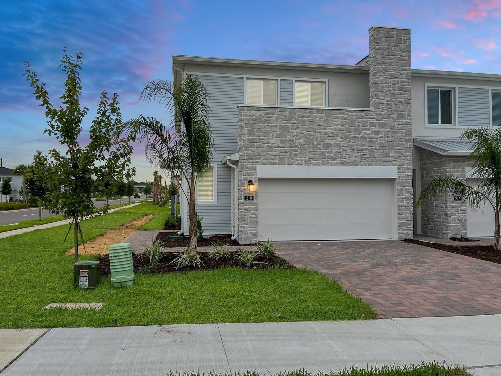 Foto de propiedad en 218 NINE IRON DR DAVENPORT con MLS# O6401807