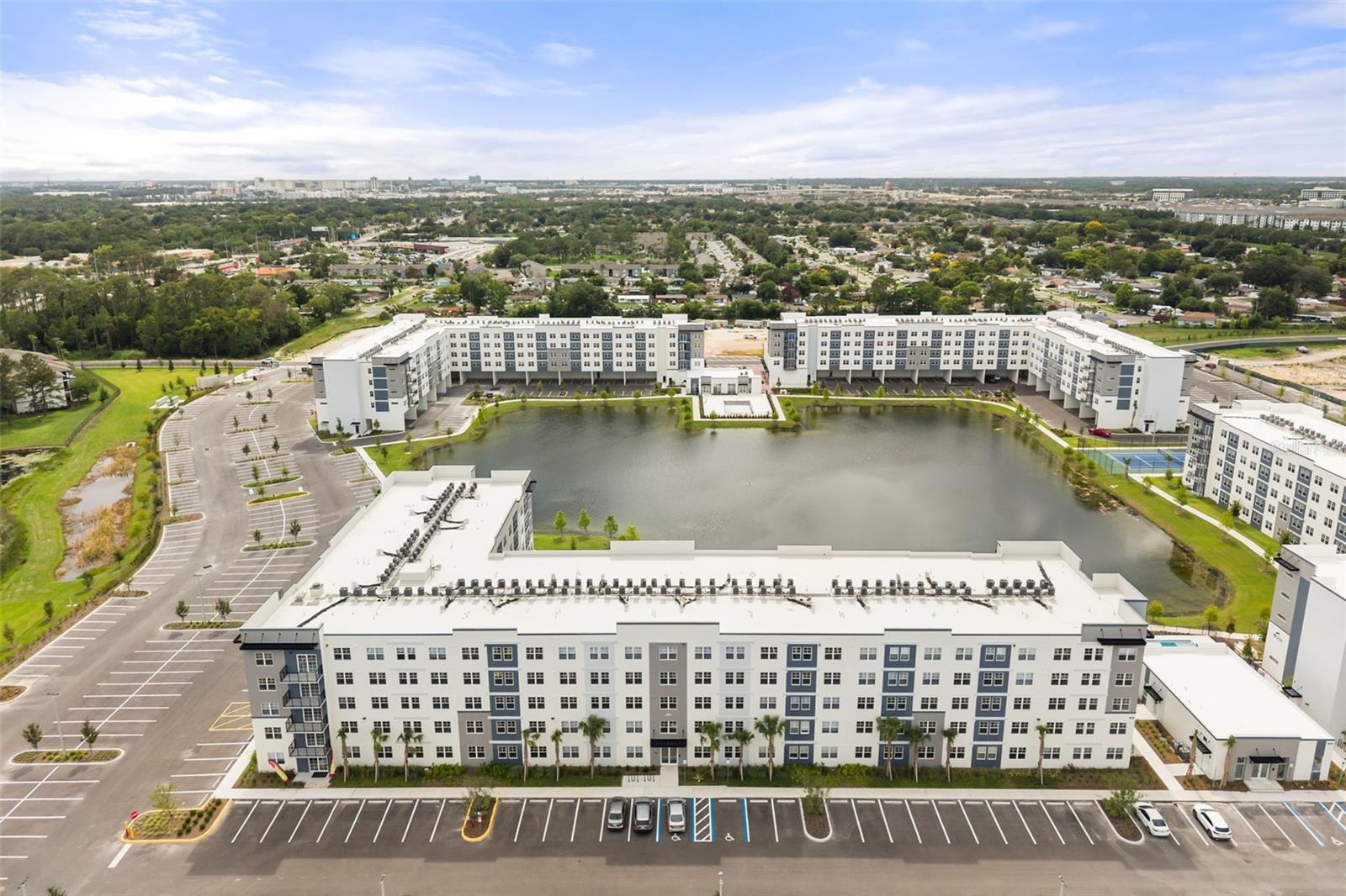 En Venta 5587 MILLENIA PARK BLVD #308, ORLANDO, FL 32839