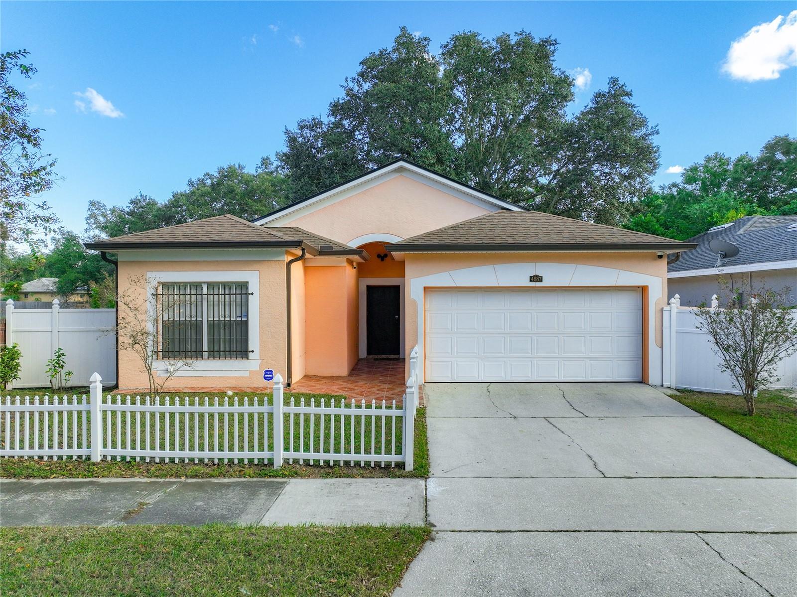 Foto de propiedad en 4687 WESTGROVE WAY ORLANDO con MLS# O6404014