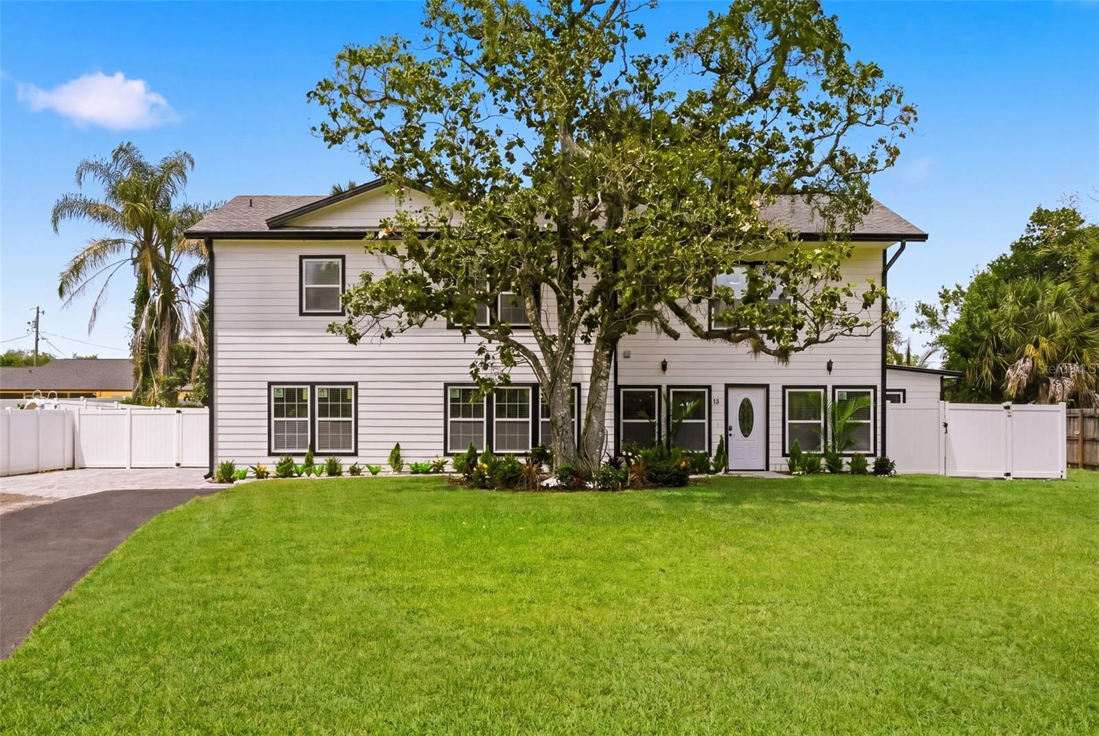 Foto de propiedad en 15 E LAUREL ST APOPKA con MLS# O6404138