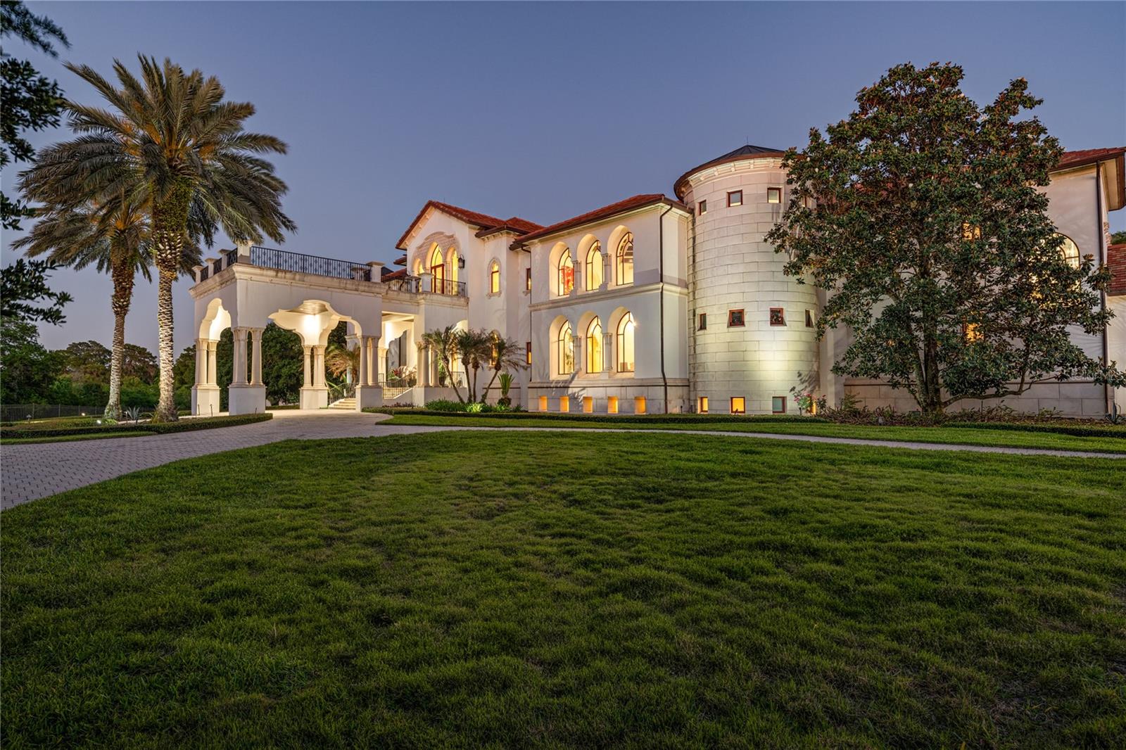 Foto de propiedad en 5603 MARLEON DR WINDERMERE con MLS# O6404938