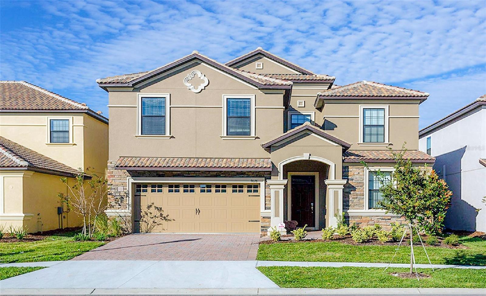 Foto de propiedad en 9026 SHADOW MOUNTAIN ST DAVENPORT con MLS# O6405241