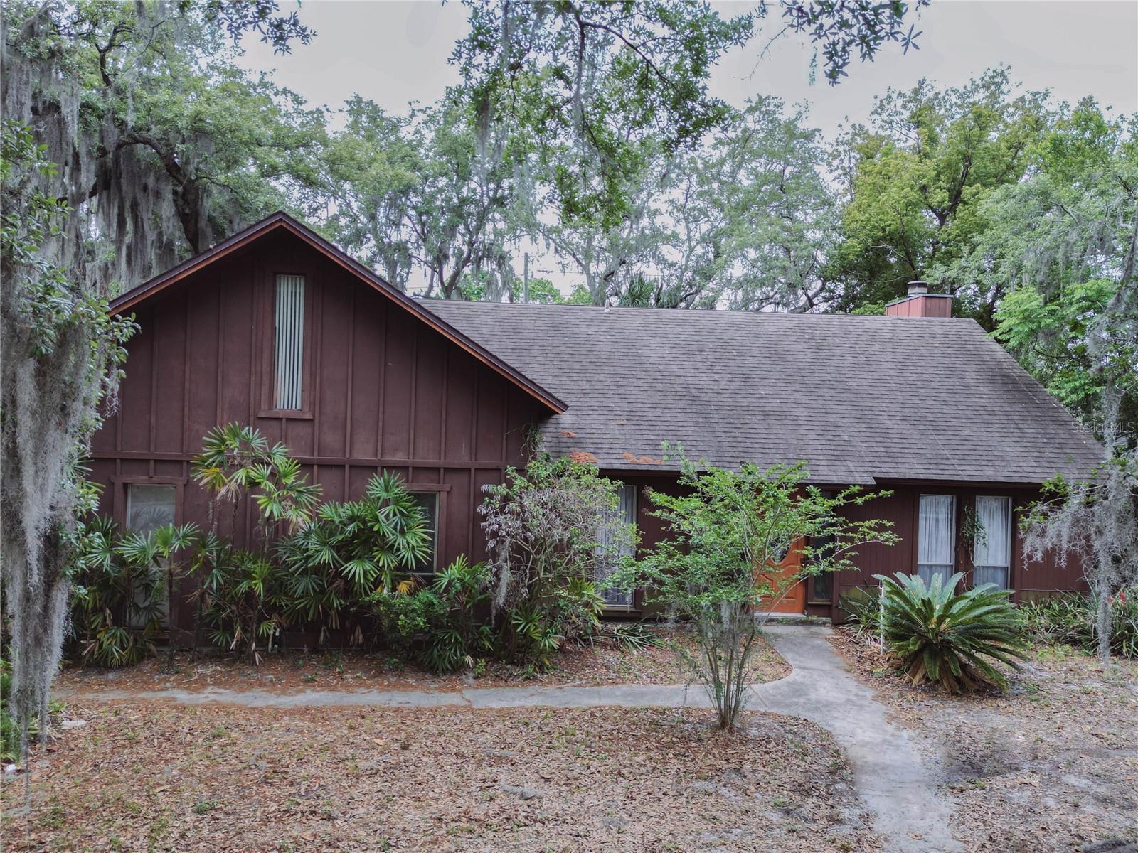Foto de propiedad en 3912 ROSE PETAL LN ORLANDO con MLS# O6405528