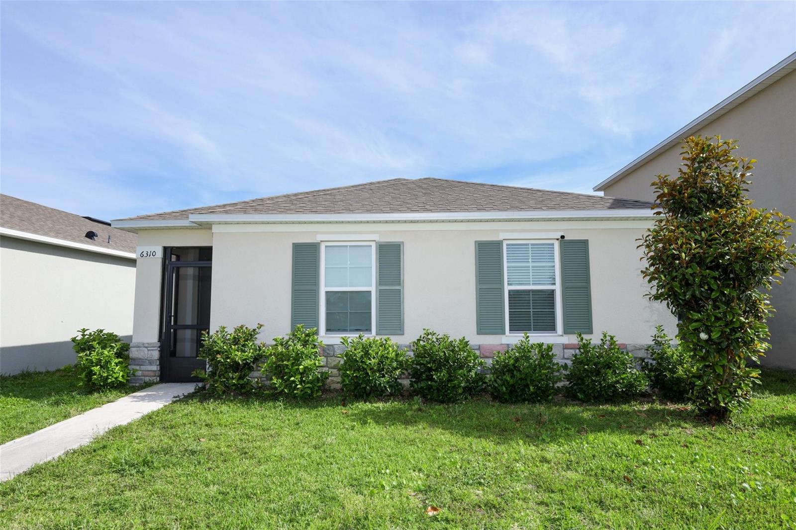 Foto de propiedad en 6310 CANTER CIR APOPKA con MLS# O6405978