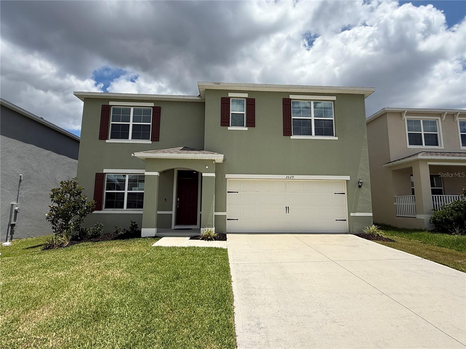 En Venta 2029 MAPLE RIDGE DR, ZELLWOOD, FL 32798