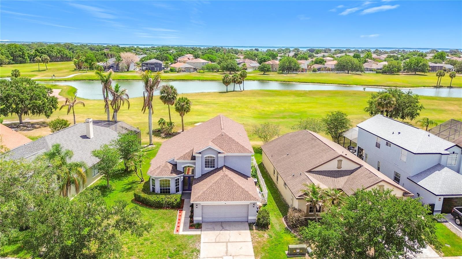 Foto de propiedad en 131 WESTMORELAND CIR KISSIMMEE con MLS# O6406202