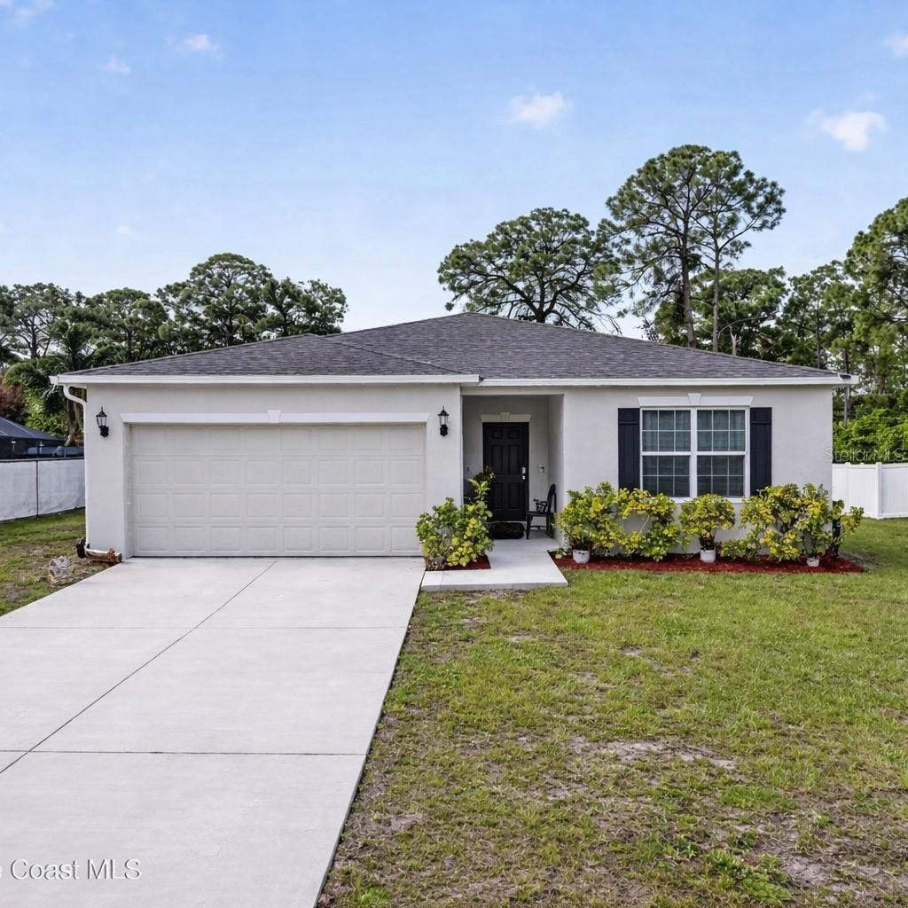 En Venta 180 DOLPHIN ST SE, PALM BAY, FL 32909