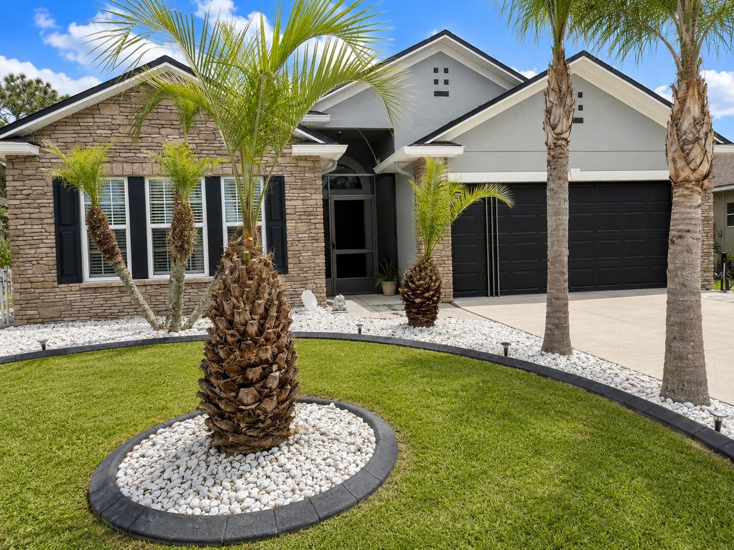 Foto de propiedad en 2221 PARIA LN KISSIMMEE con MLS# O6407028