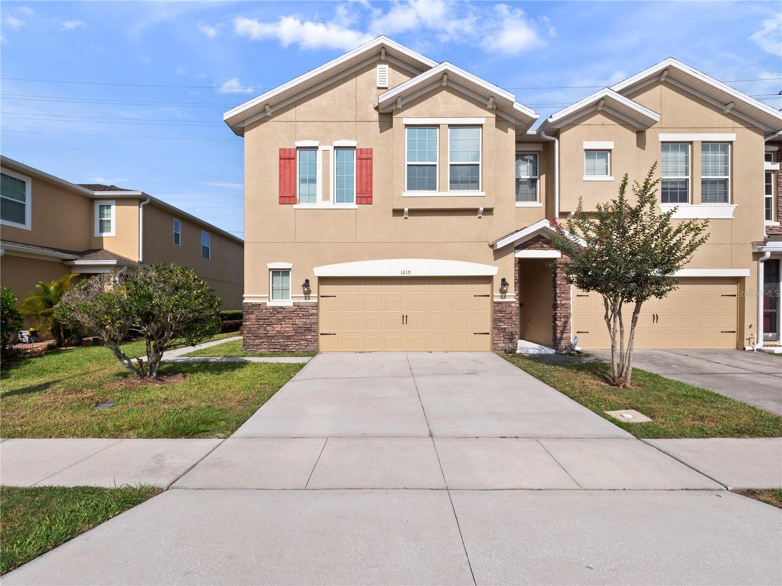Foto de propiedad en 1610 MOHEGAN BLVD KISSIMMEE con MLS# O6408062