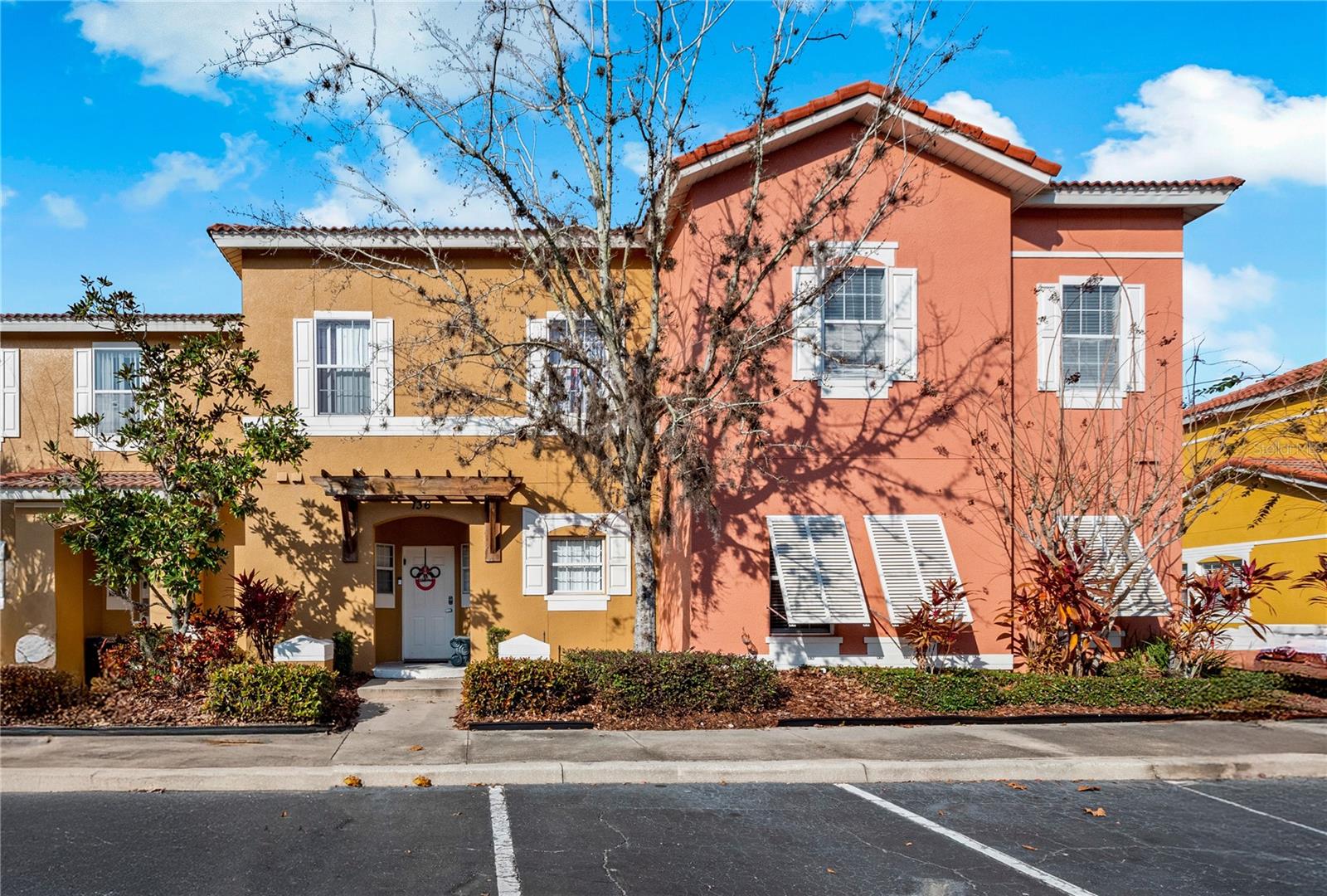 Foto de propiedad en 136 POMPANO BEACH DR KISSIMMEE con MLS# O6408419