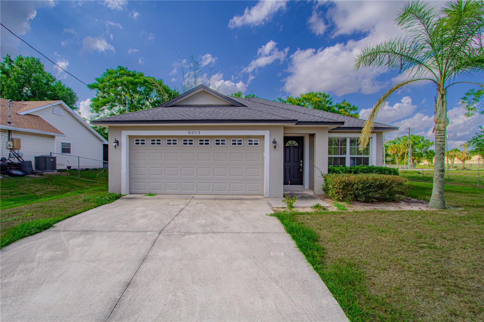 Foto de propiedad en 8593 PLUMERIA AVE ORLANDO con MLS# O6410024