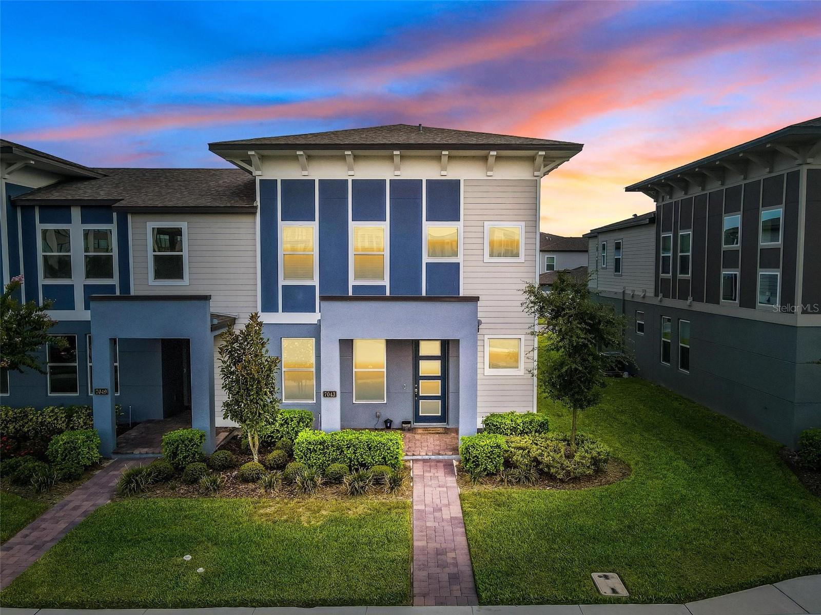 Foto de propiedad en 7043 CARRICKBEND LN ORLANDO con MLS# O6410150