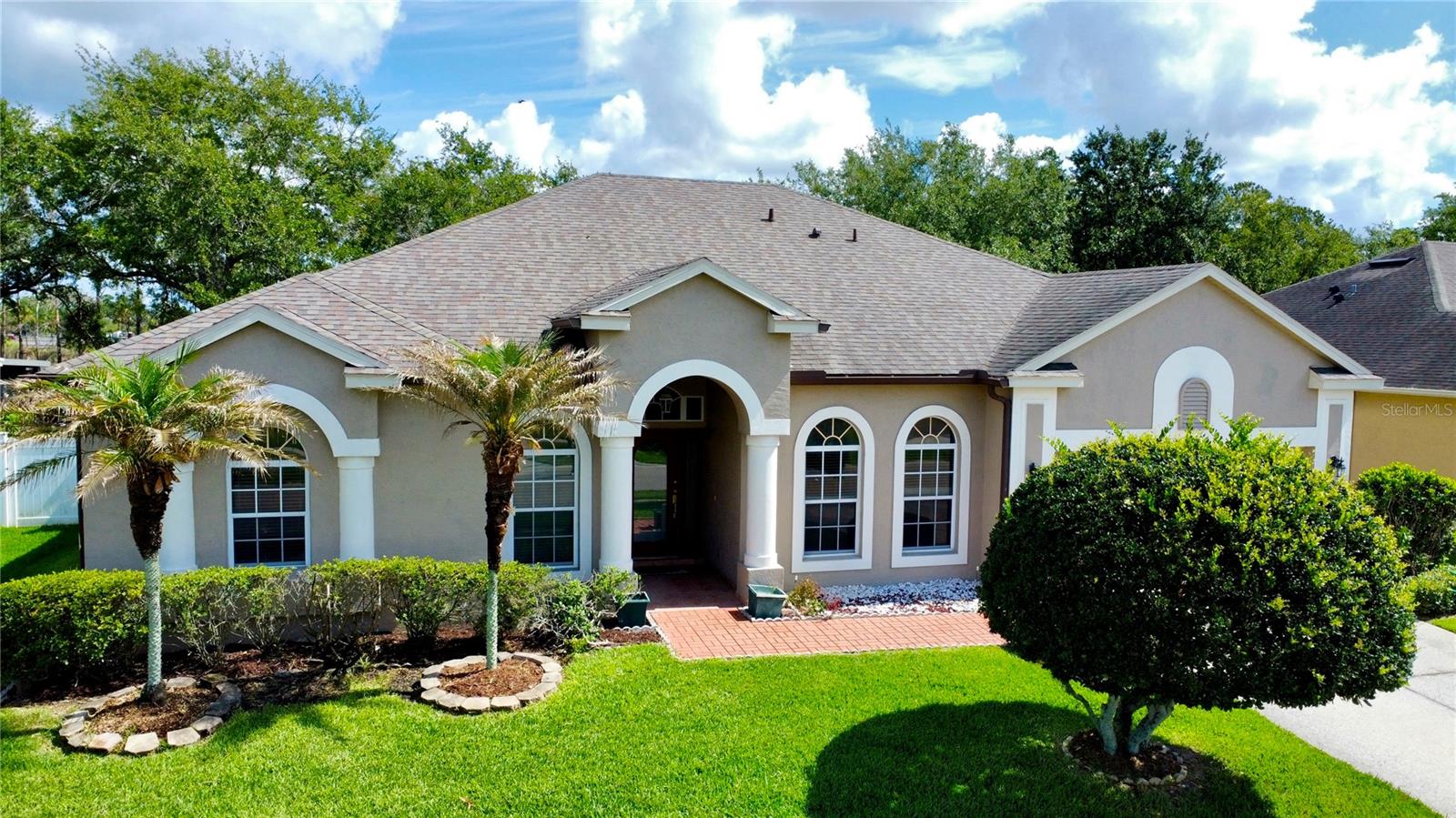 Foto de propiedad en 529 BELHAVEN FALLS DR OCOEE con MLS# O6410324