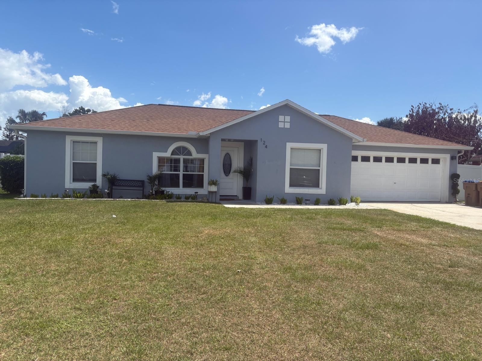 Foto de propiedad en  KISSIMMEE con MLS# O6410360