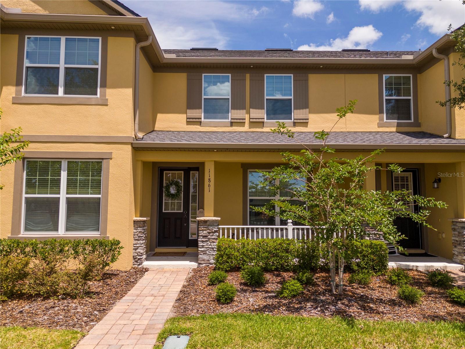 Foto de propiedad en 11861 VERMILLION AVE WINDERMERE con MLS# O6410430