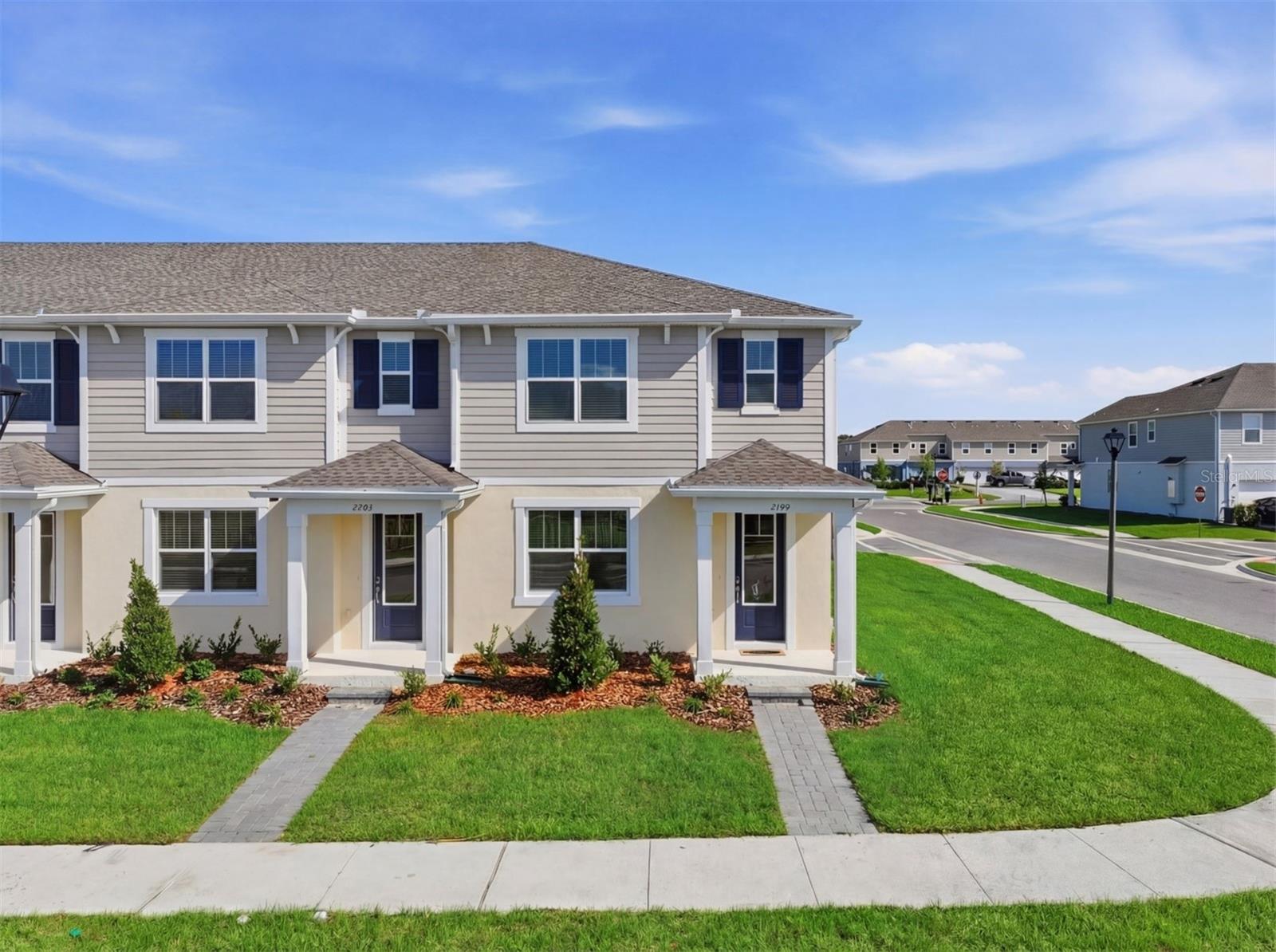 Foto de propiedad en 2199 NIGHTSHADE GROVE LN APOPKA con MLS# O6410667