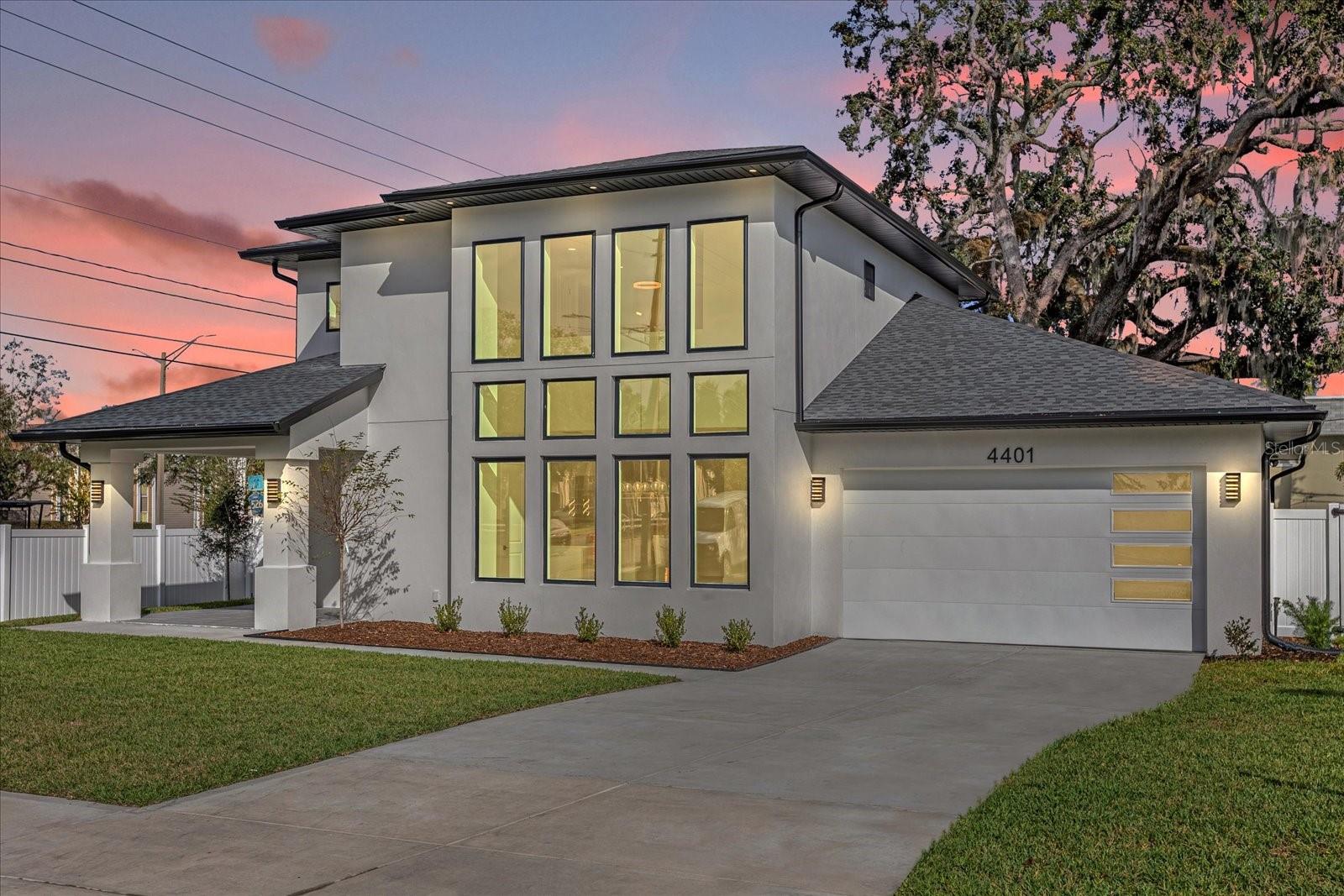 Foto de propiedad en 4401 ROCKLEDGE RD ORLANDO con MLS# O6411237