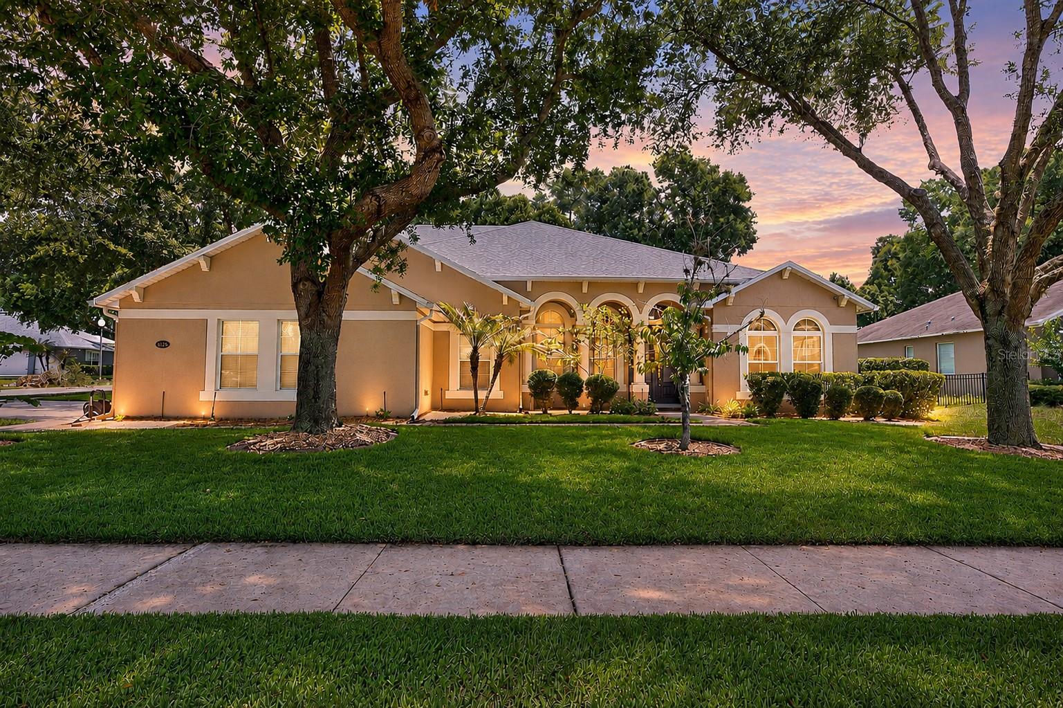 Foto de propiedad en 2425 PARKSIDE MEADOW DR APOPKA con MLS# O6411317