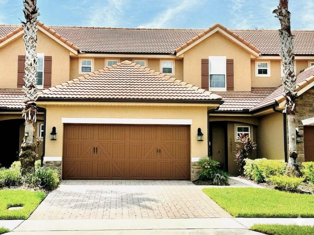Foto de propiedad en 10751 BELFRY CIR ORLANDO con MLS# O6411324