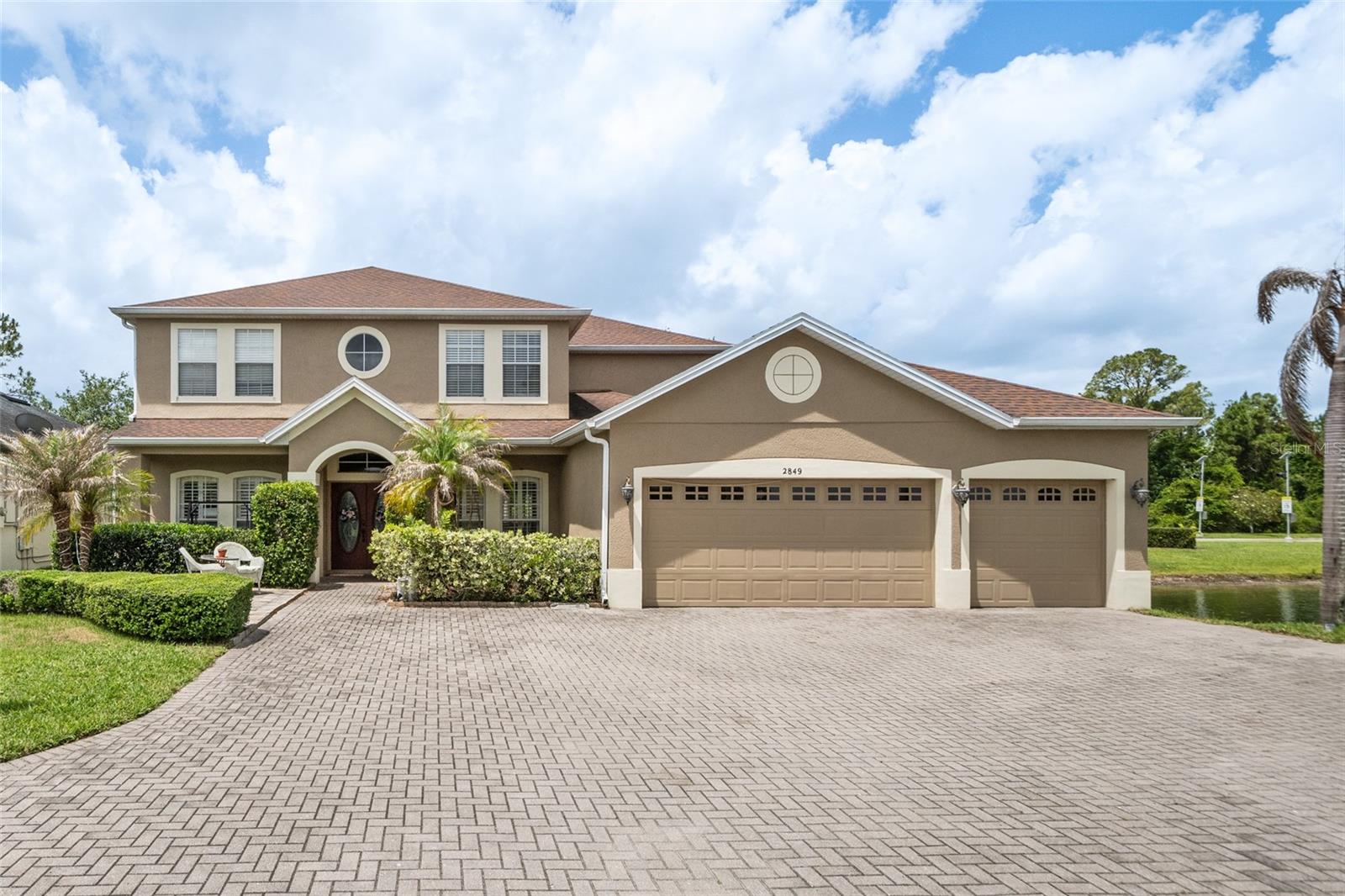 Foto de propiedad en 2849 CURVING OAKS WAY ORLANDO con MLS# O6411385