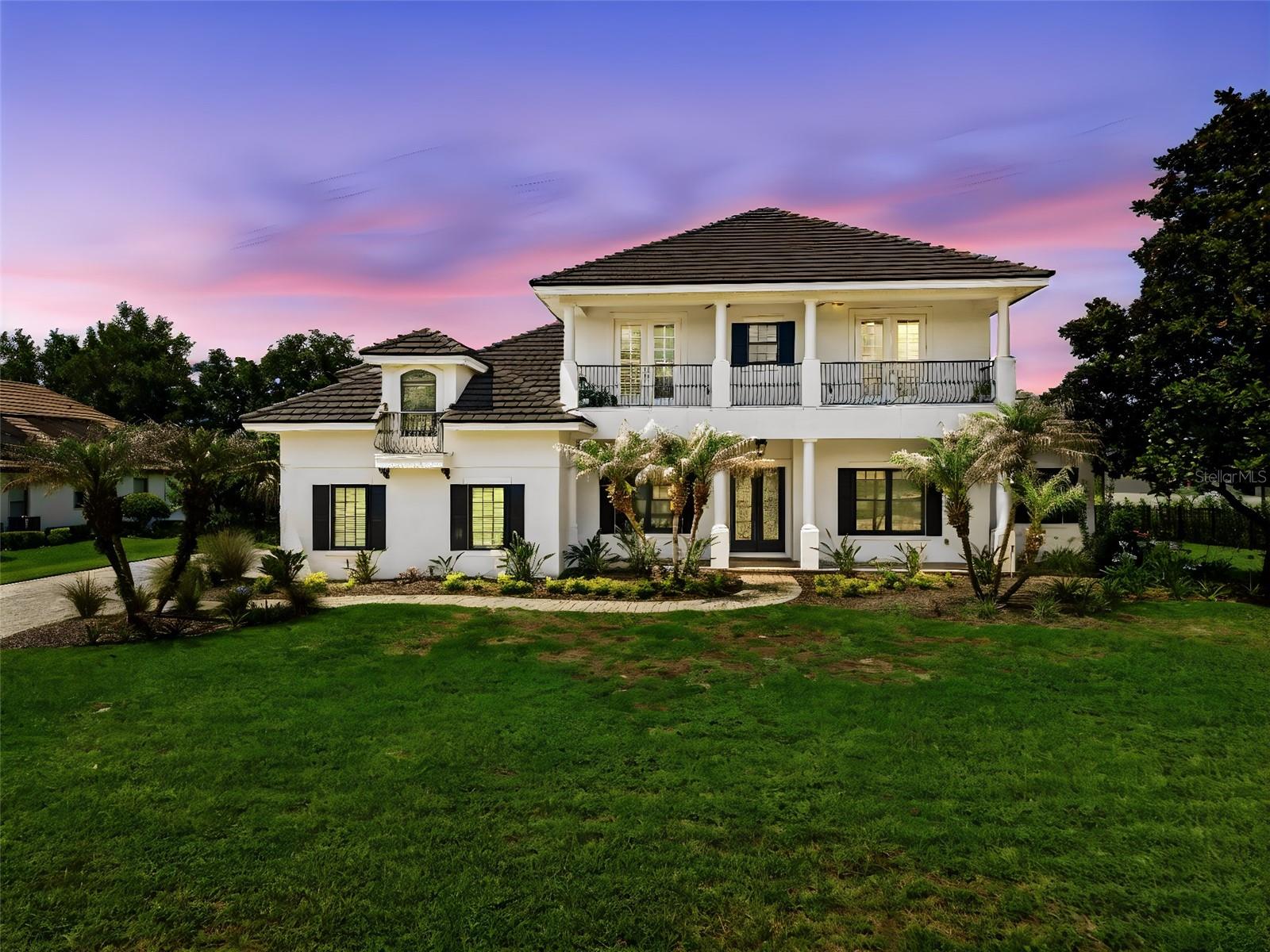 Foto de propiedad en 13327 LAKE CLARICE DR WINDERMERE con MLS# O6411453