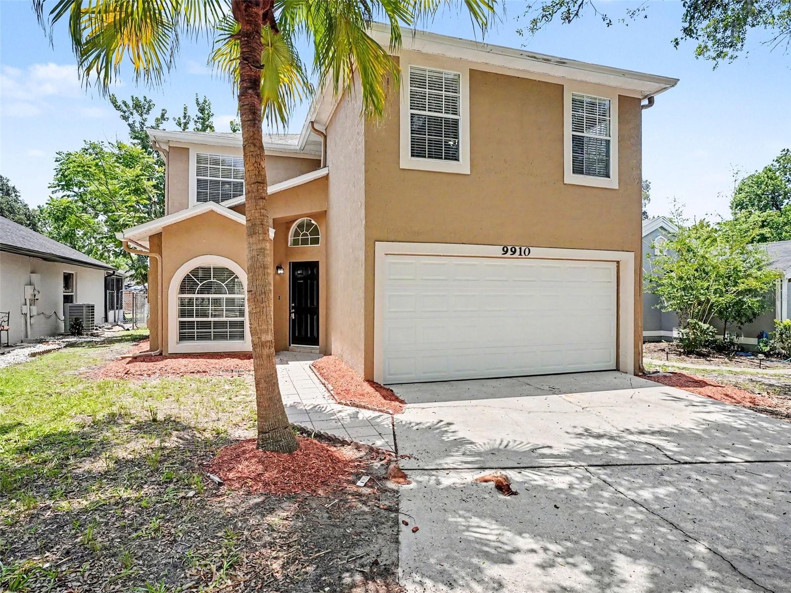 Foto de propiedad en 9910 N DEAN OAKS CT ORLANDO con MLS# O6411843