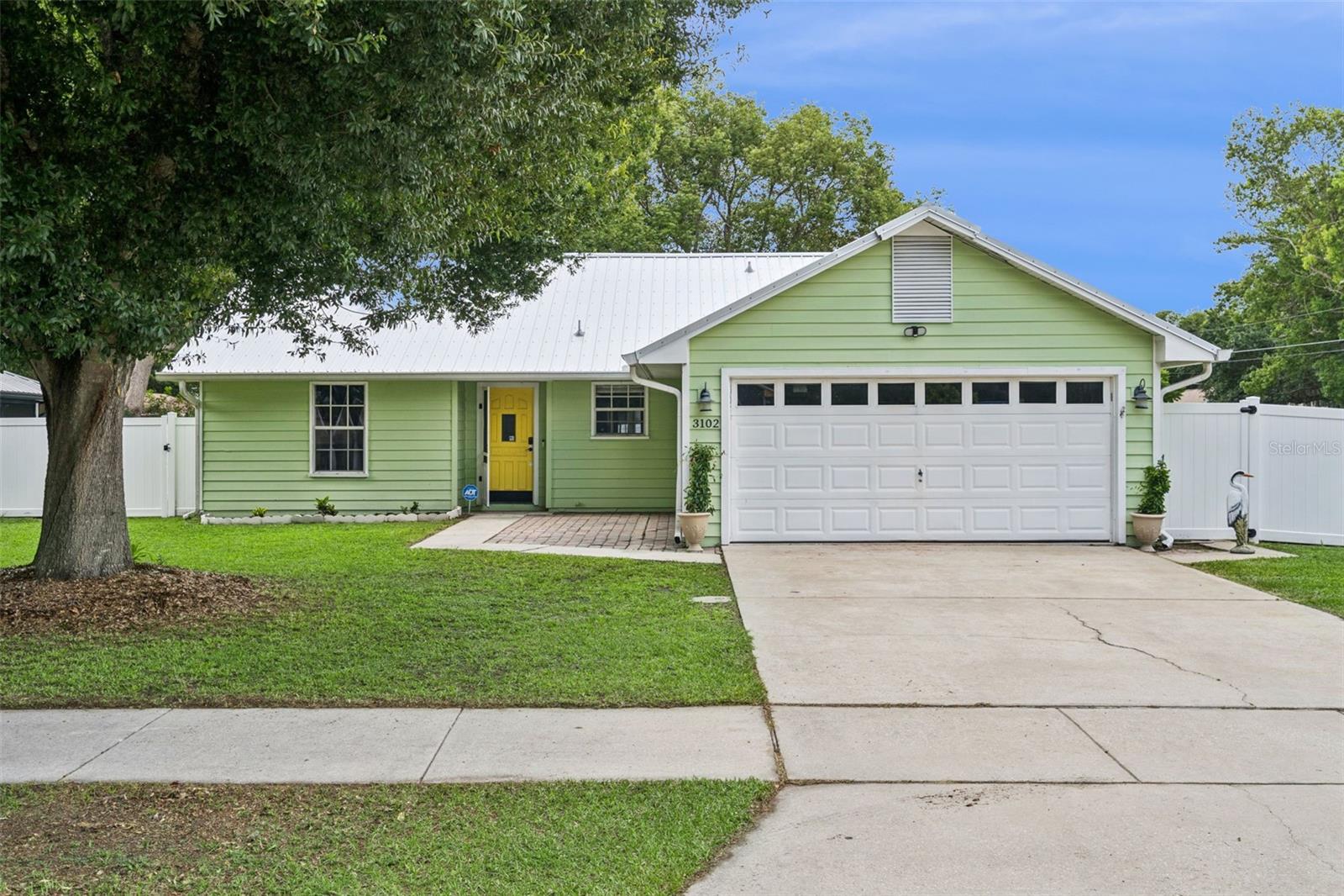 Foto de propiedad en 3102 GARDEN CT ST CLOUD con MLS# O6411880