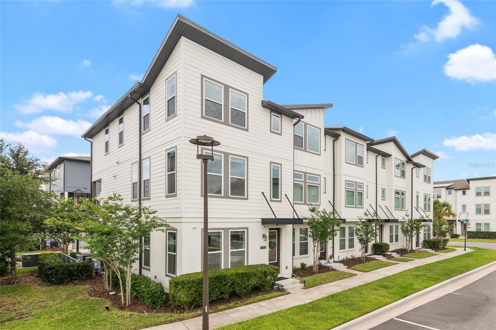 Foto de propiedad en 12551 WILLSTATTER AVE ORLANDO con MLS# O6412387