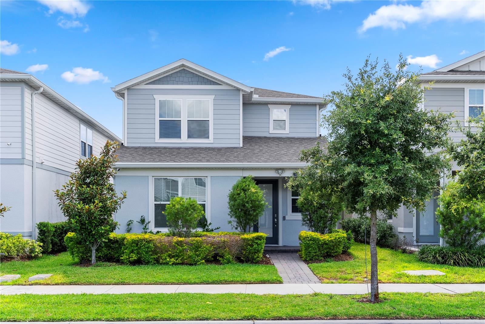 Foto de propiedad en 14250 LANIKAI BEACH DR ORLANDO con MLS# O6412479