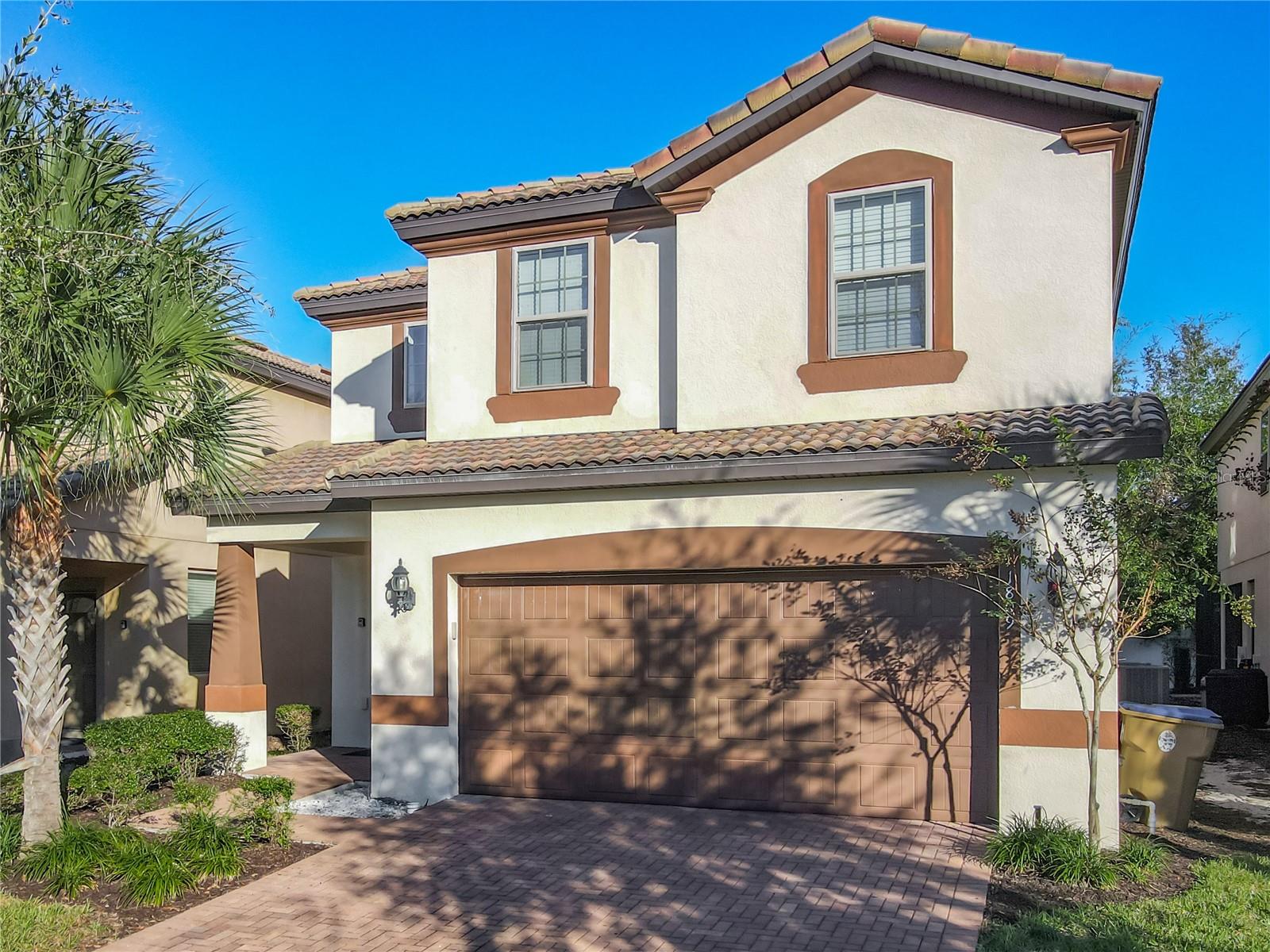 Foto de propiedad en 1809 NICE CT KISSIMMEE con MLS# O6412809