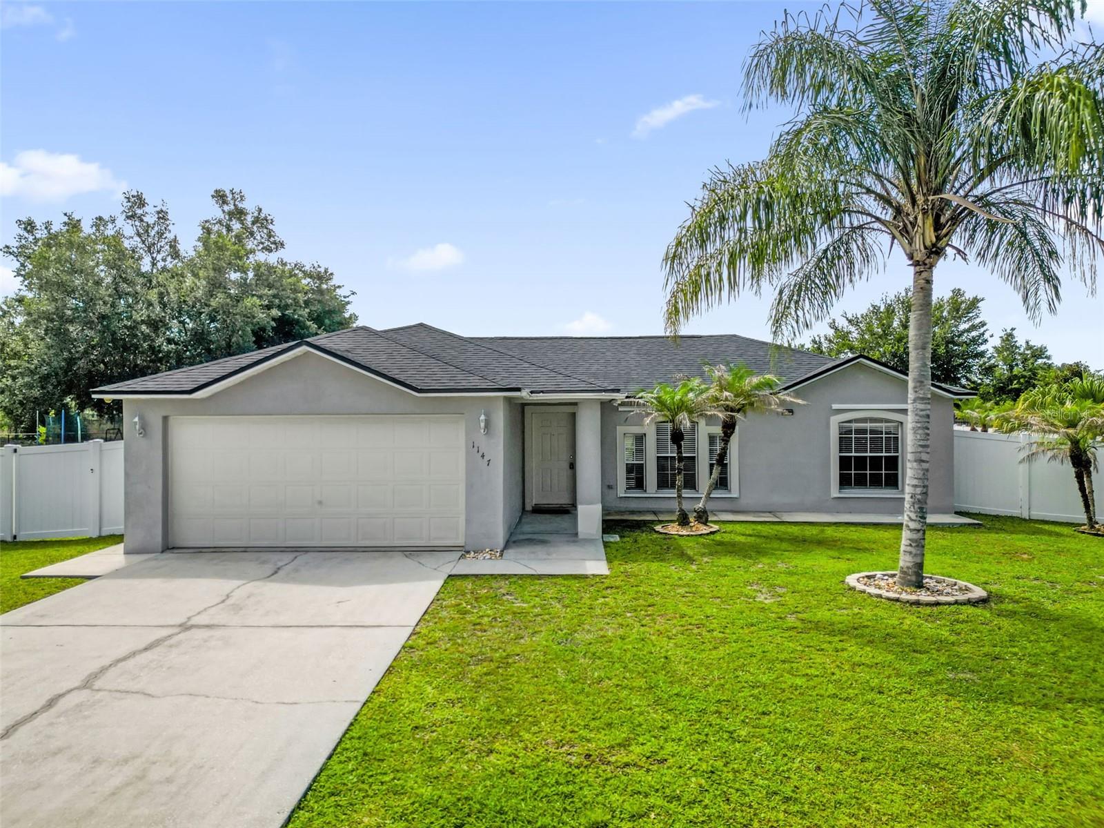 Foto de propiedad en 1147 NORMANDY DR KISSIMMEE con MLS# O6413648