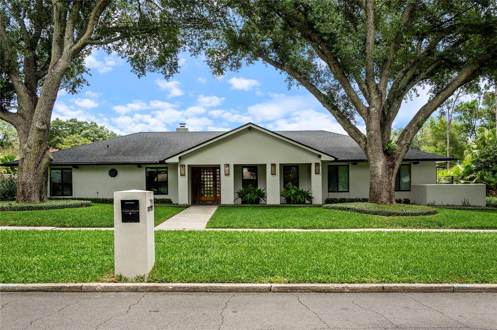Foto de propiedad en 220 ADAMS DR MAITLAND con MLS# O6413737