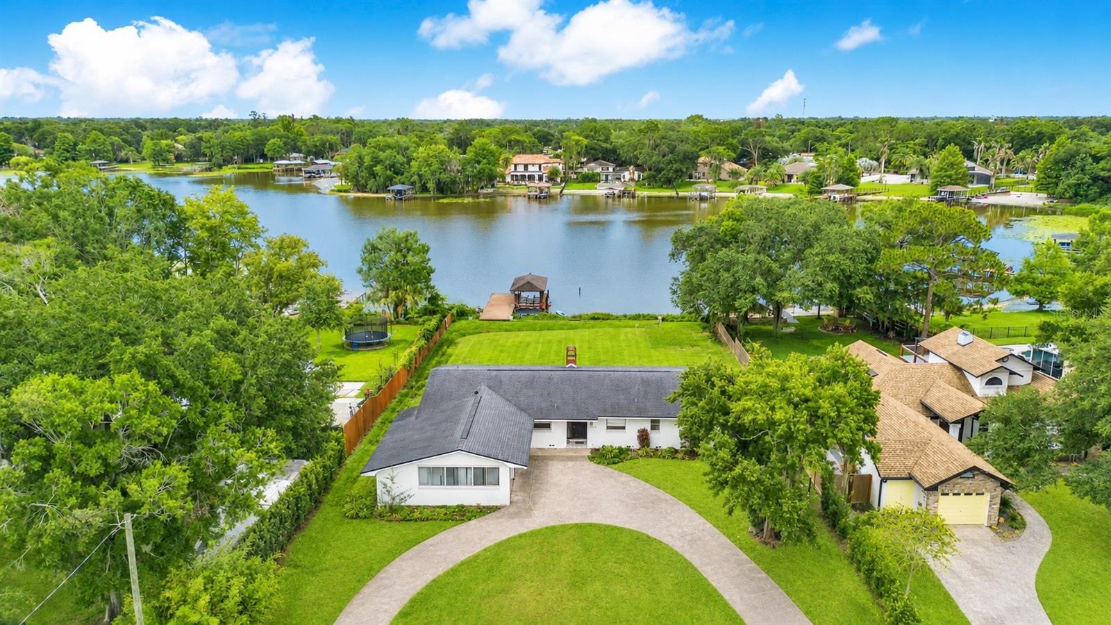 En Venta 5725 PADGETT CIR, ORLANDO, FL 32839