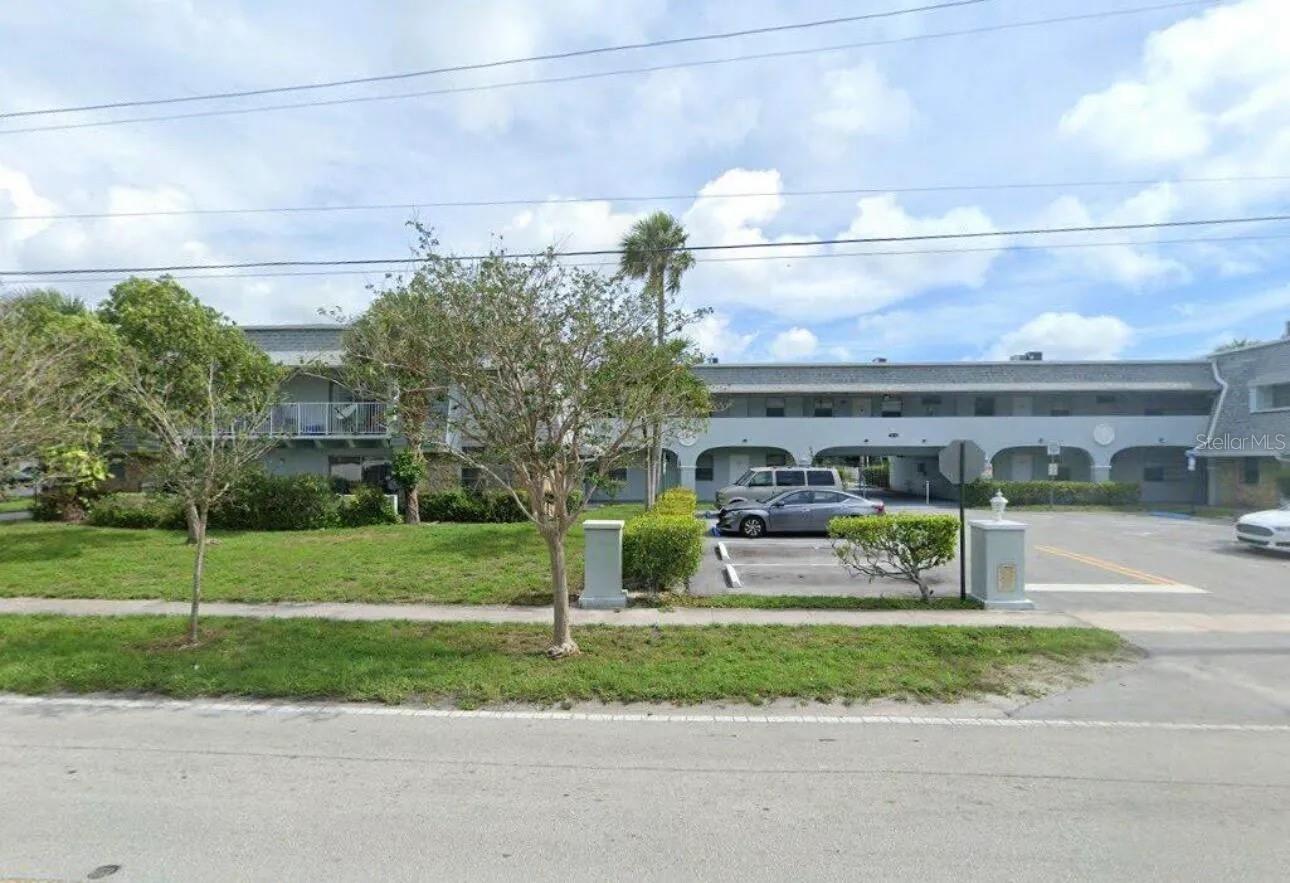 En Venta 4251 NW 5TH ST #121, FORT LAUDERDALE, FL 33317