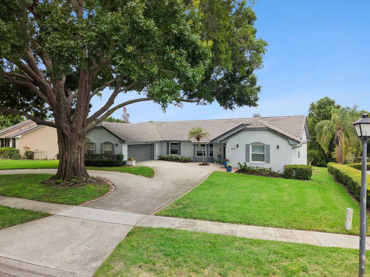 En Venta 8606 LOST COVE DR, ORLANDO, FL 32819