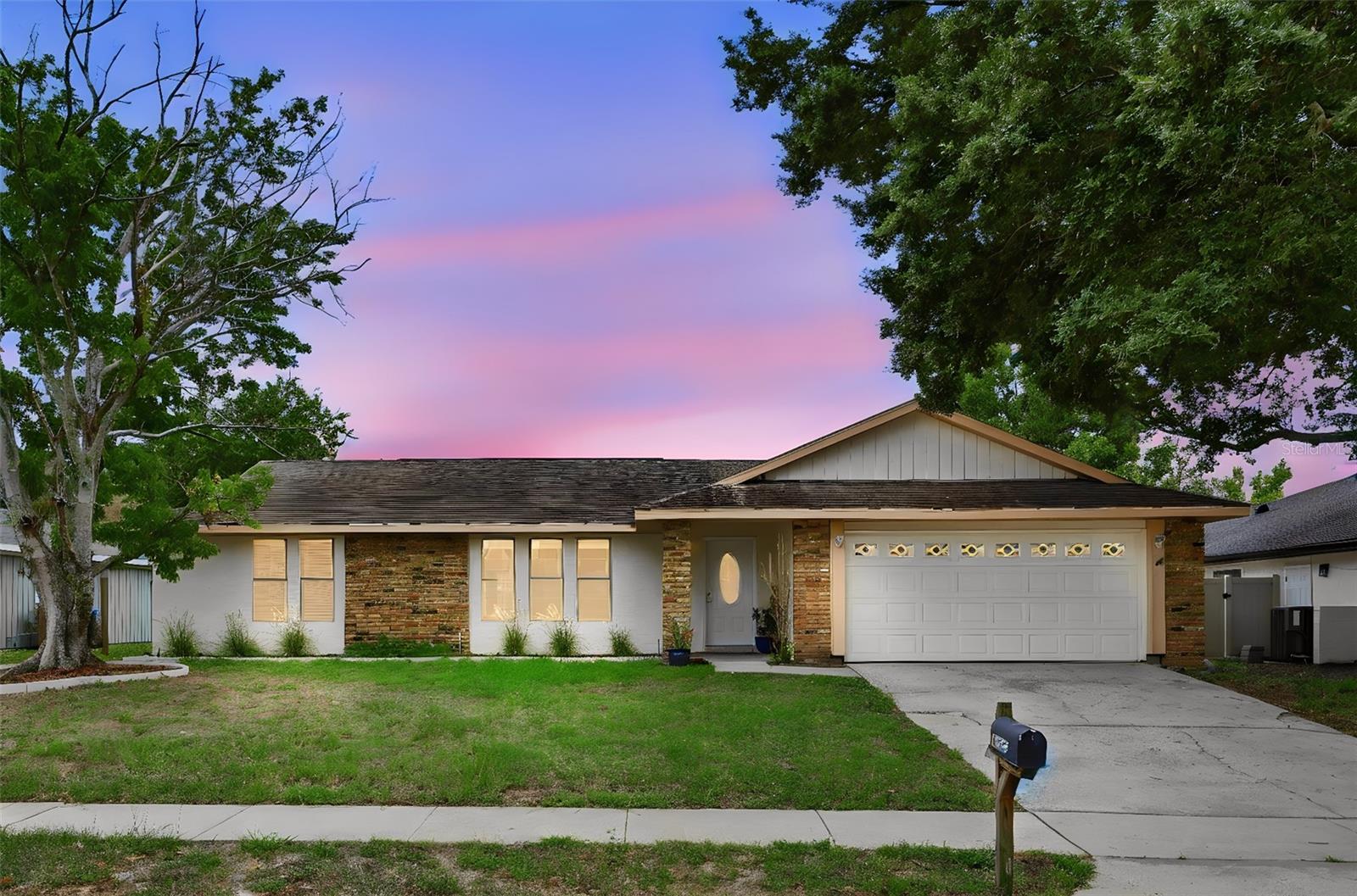 Foto de propiedad en 7320 WETHERSFIELD DR ORLANDO con MLS# O6415728
