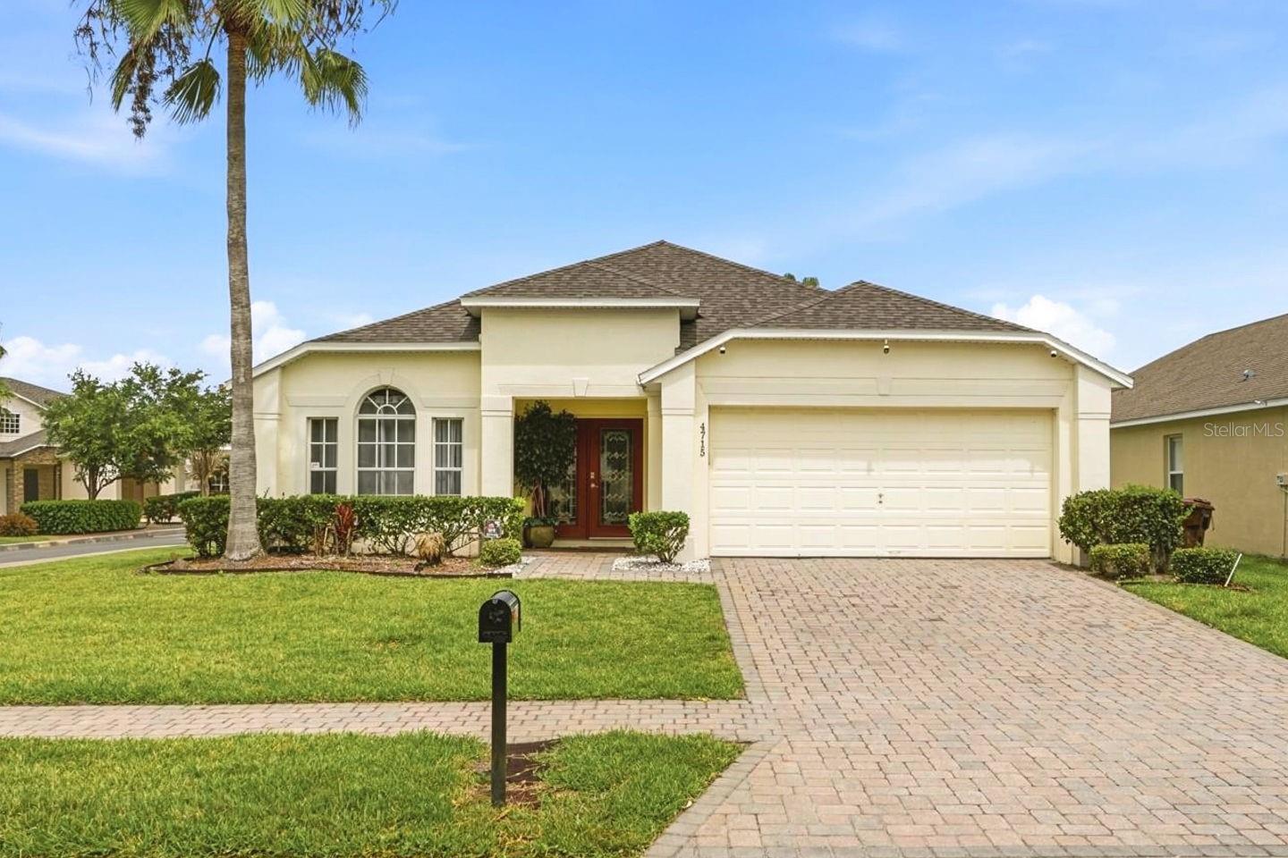 Foto de propiedad en 4715 CUMBRIAN LAKES DR KISSIMMEE con MLS# O6416489