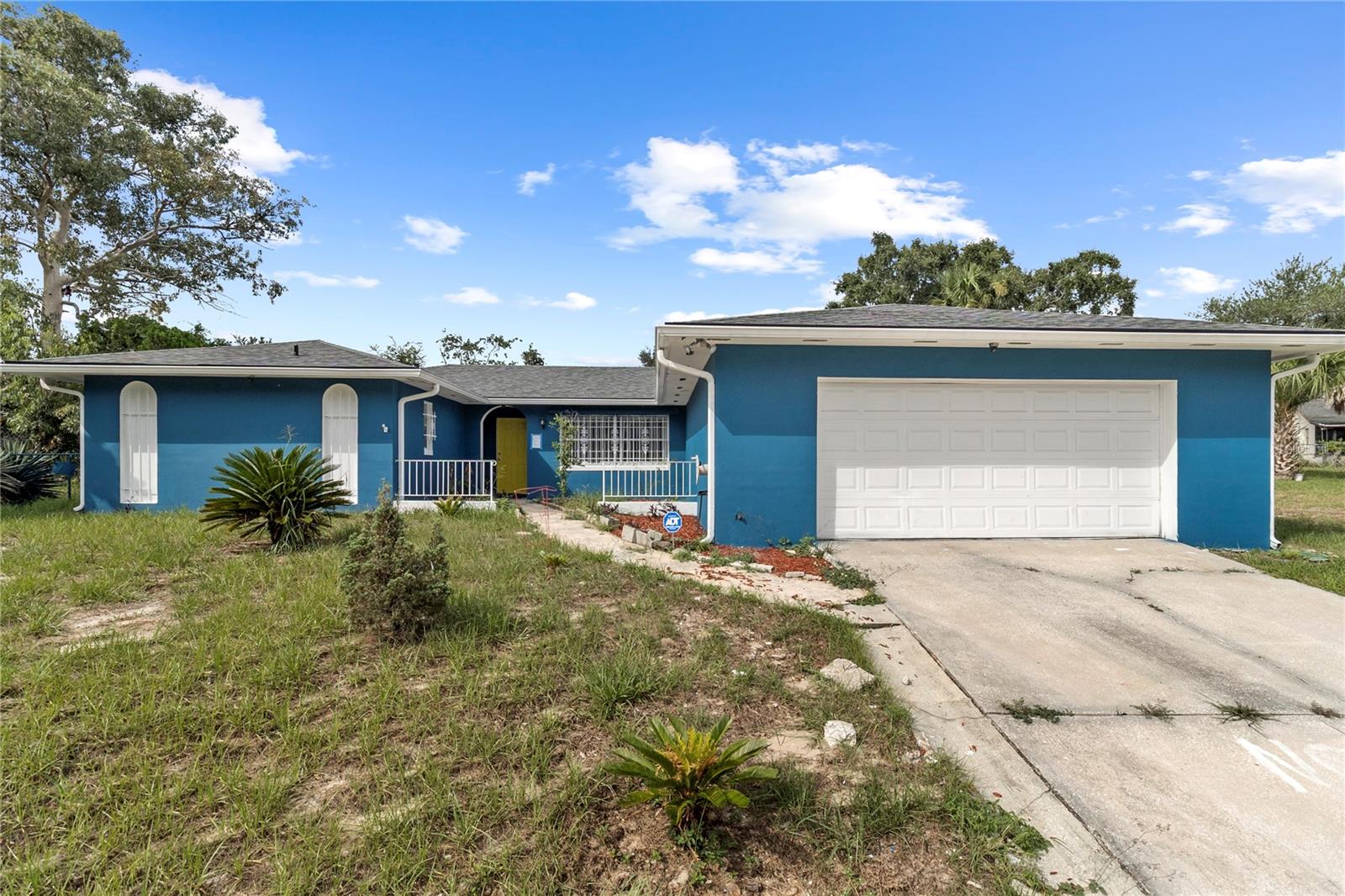 Foto de propiedad en 1700 NEEDLEWOOD LN ORLANDO con MLS# O6417629