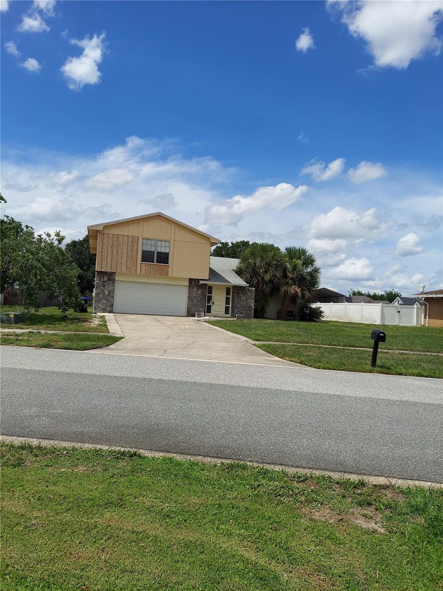 Foto de propiedad en 8139 LAUREL TREE DR ORLANDO con MLS# O6417714