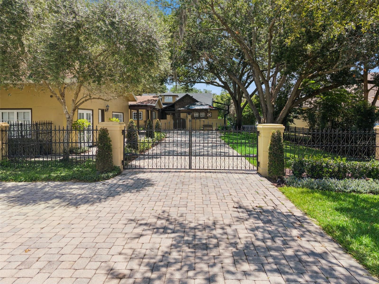 Foto de propiedad en 1629 HEMPEL AVE WINDERMERE con MLS# O6418226