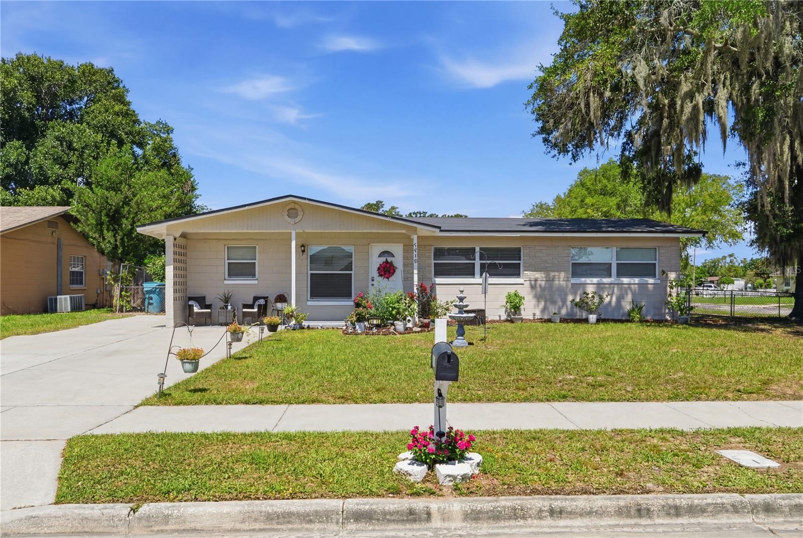 Foto de propiedad en 1410 KOZART CT ORLANDO con MLS# O6418244