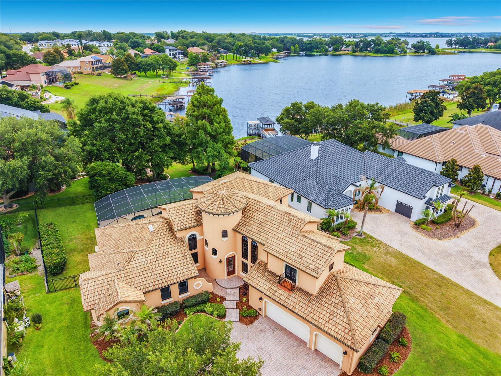 Foto de propiedad en 806 JOHNS POINT DR WINTER GARDEN con MLS# O6418276